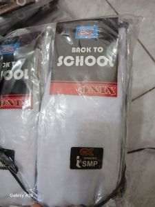 Back To School - Kaos Kaki SMP Hitam Putih