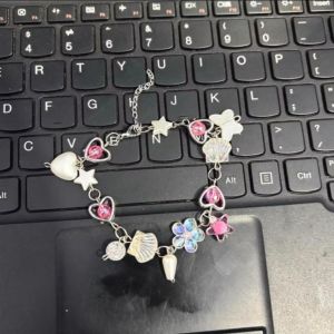 Gelang Manik Manik - Love and Butterfly Pink
