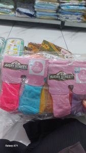 Kaos kaki avery 1-2y