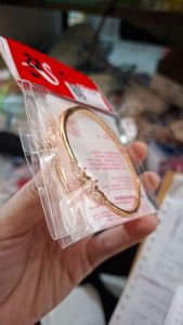 Meilyn - Gelang Bangle Bunga