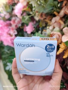 Wardah Lightening Powder Foundation No.06 Warm Beige