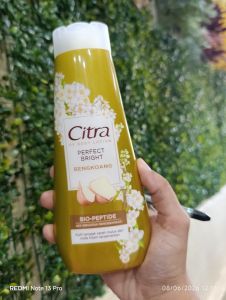 Citra UV Body Lotion Perfect Bright - Bengkoang 210ml