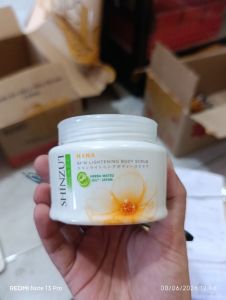 Shinzui Body Scrub 110gr - Hana