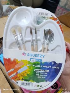 Squeezy Set Kuas Palet Lukis