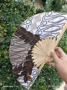 Kipas Tangan Batik