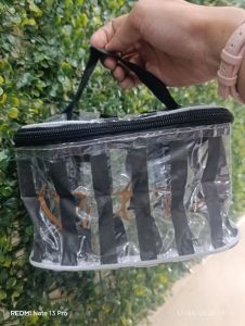 Pouch Make Up Garis