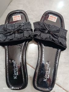 Kirei-na - Sendal Hitam Pita Size -37