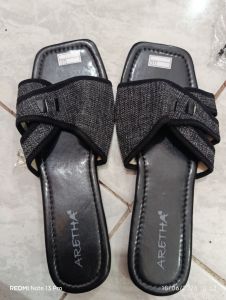 Aretha - Sendal Selop Hitam Abu Size - 37