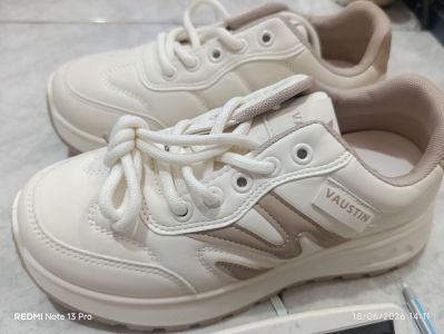 VAUSTIN V51 - Sepatu Warna Cream Size - 40