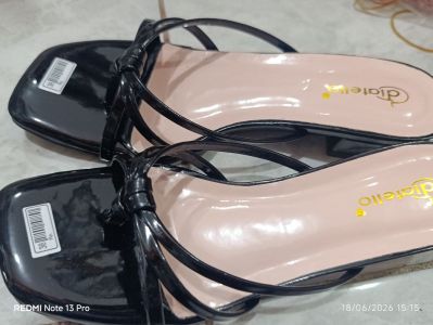 DIATELLO - Heels Wanita 3cm Hitam - Size 38