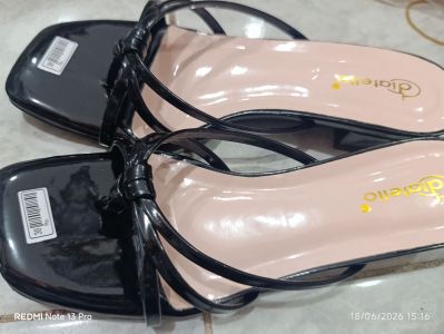 DIATELLO - Heels Wanita 3cm Hitam - Size 39