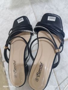 RAESHA - Heels Wanita 5cm Hitam - Size 39