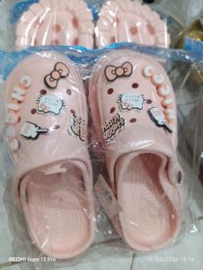 GOSOME Hello Kitty - Sendal Crocs Anak Wanita - 3233 