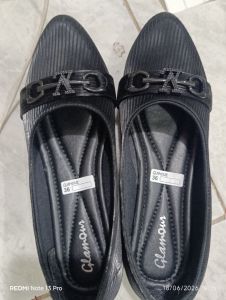 Glamour - Flatshoes Hitam - Size 37