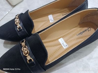 Glamour - Flatshoes Hitam - Size 38