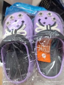 Gosome - Sandal Crocs Anak Cewek - Size 3233