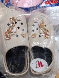 Kadia - Sandal Crocs Cewek - Size 36
