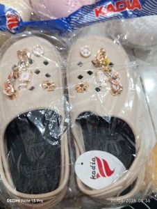 Kadia - Sandal Crocs Cewek - Size 41
