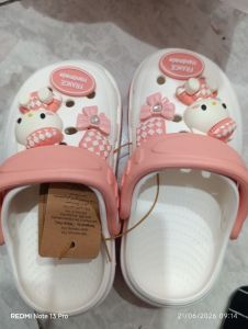   Sandal Crocs Anak Hello Kitty - Size 2425