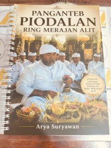 Buku Panganteb Piodalan Ring Merajan Alit Agama Hindu Arya Suryawan