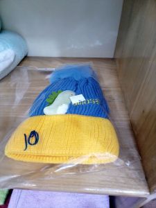 Topi rajut