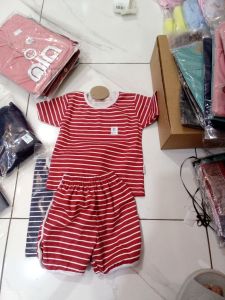 Nia set celana garis