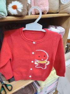 Switer rajut kancing