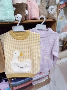 Switer anak cewek