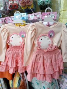 Setelan rok boneka