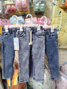 Jeans cowok DELGANO