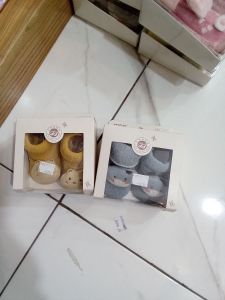 Sepatu anak bayi