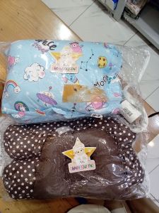 Bantal peang polkadot print
