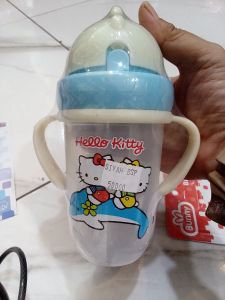 Botol hello kitty