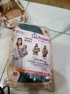 Gendongan snooby saku bordir