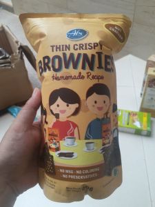Brownies nut cracker