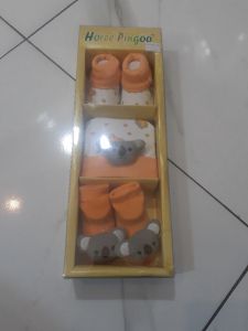Horee pingoo box topi+ 2kaos kaki