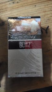 Blitz kretek 20