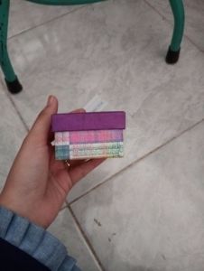 BOX KADO/ 6  6 CM/ MOTIF/ UNGU