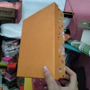 BOX KADO 21X15X6 CM
