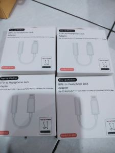 Connector HEADPHONE JACK ADAPTOR FOR IPHONE 