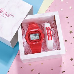  Jam Tangan Wanita A0022 jam tangan led elektronik kotak kecil Variasi: merah