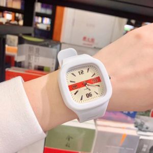  Jam Tangan Wanita A0183 Versi Korea Jam Tangan Elektronik Sederhana Variasi: Putih