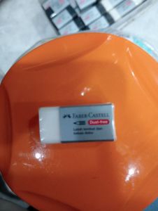 Penghapus Faber Castell/ Putih