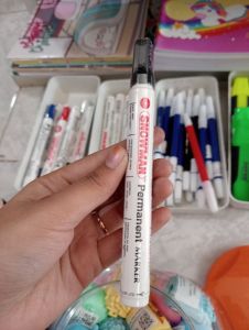 Snowman Permanent Marker