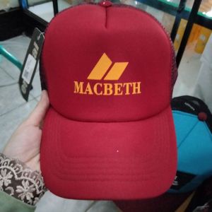 Topi Macbeth Merah 