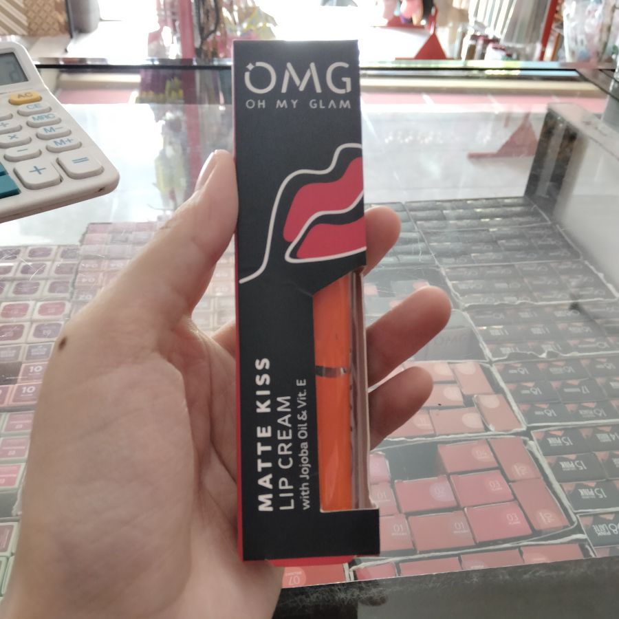 OMG Matte Kiss Lip Cream No.03 Flame