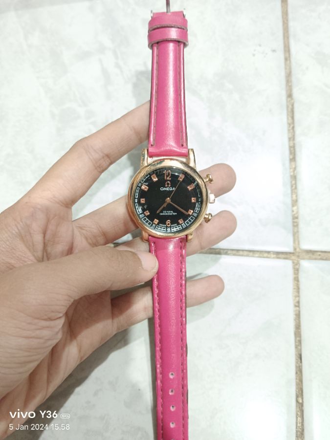 Omega Jam Tangan Cewek Pink
