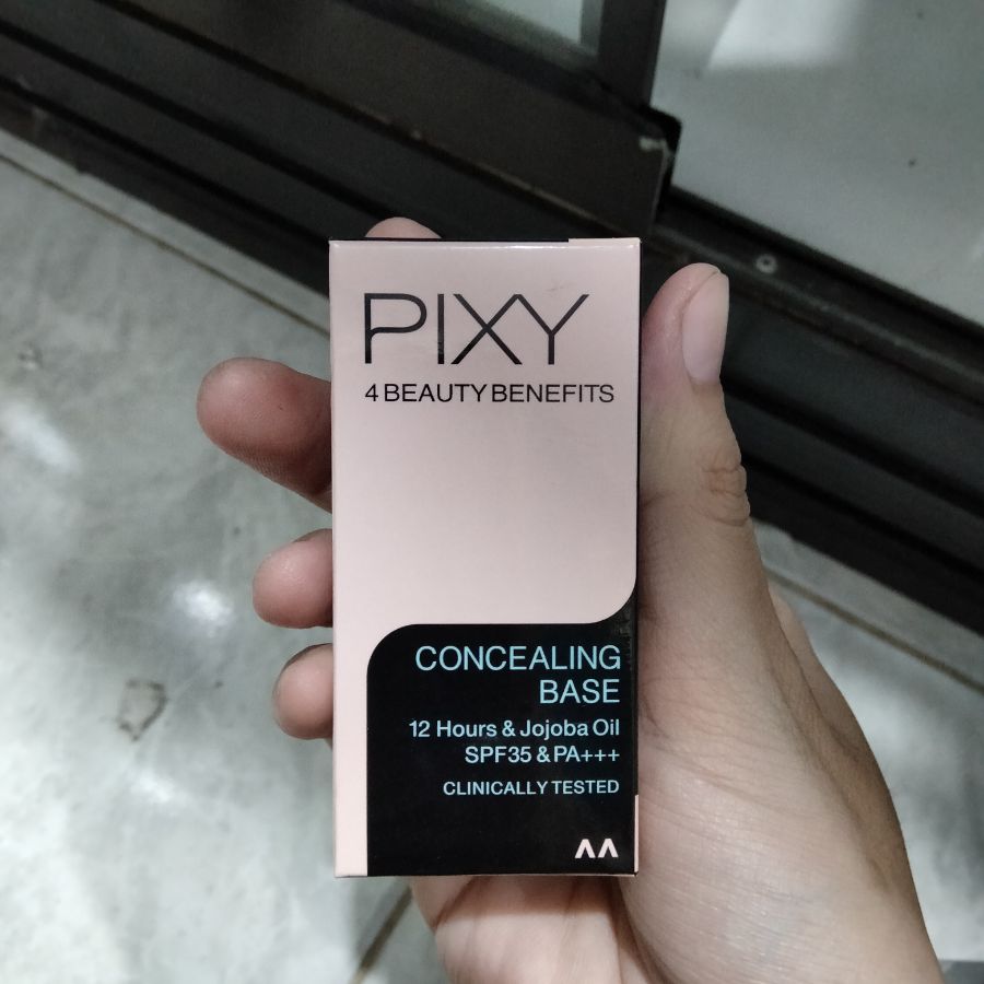 Pixy UV Whitening 4 Beauty Benefits Concealing Base No.03 Creme Beige