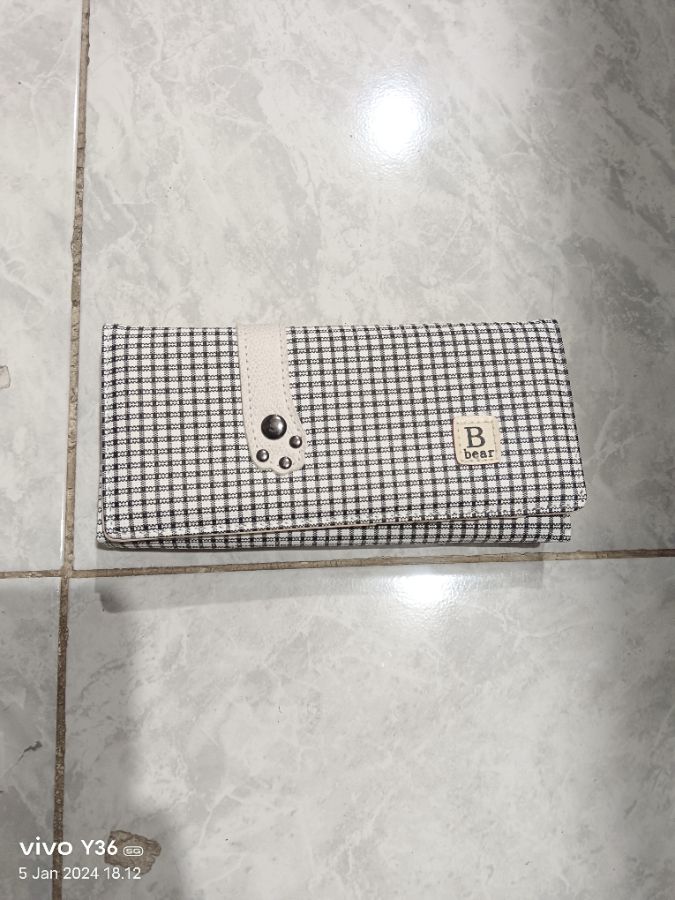 B Bear Dompet Cewek Panjang Black