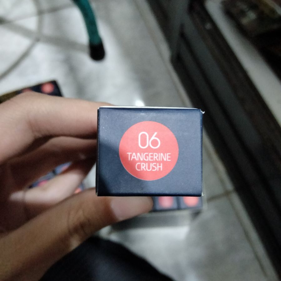 Implora Intense Matte Lipstick No.06 Tangerine Crush